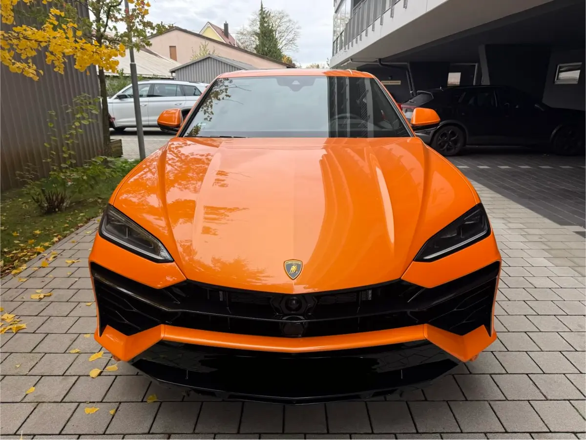 Lamborghini URUS SE 2025, rear view — Cannes Lux Car Rental, Cannes. Corporate convoy comfort from hotel to MIPIM venue