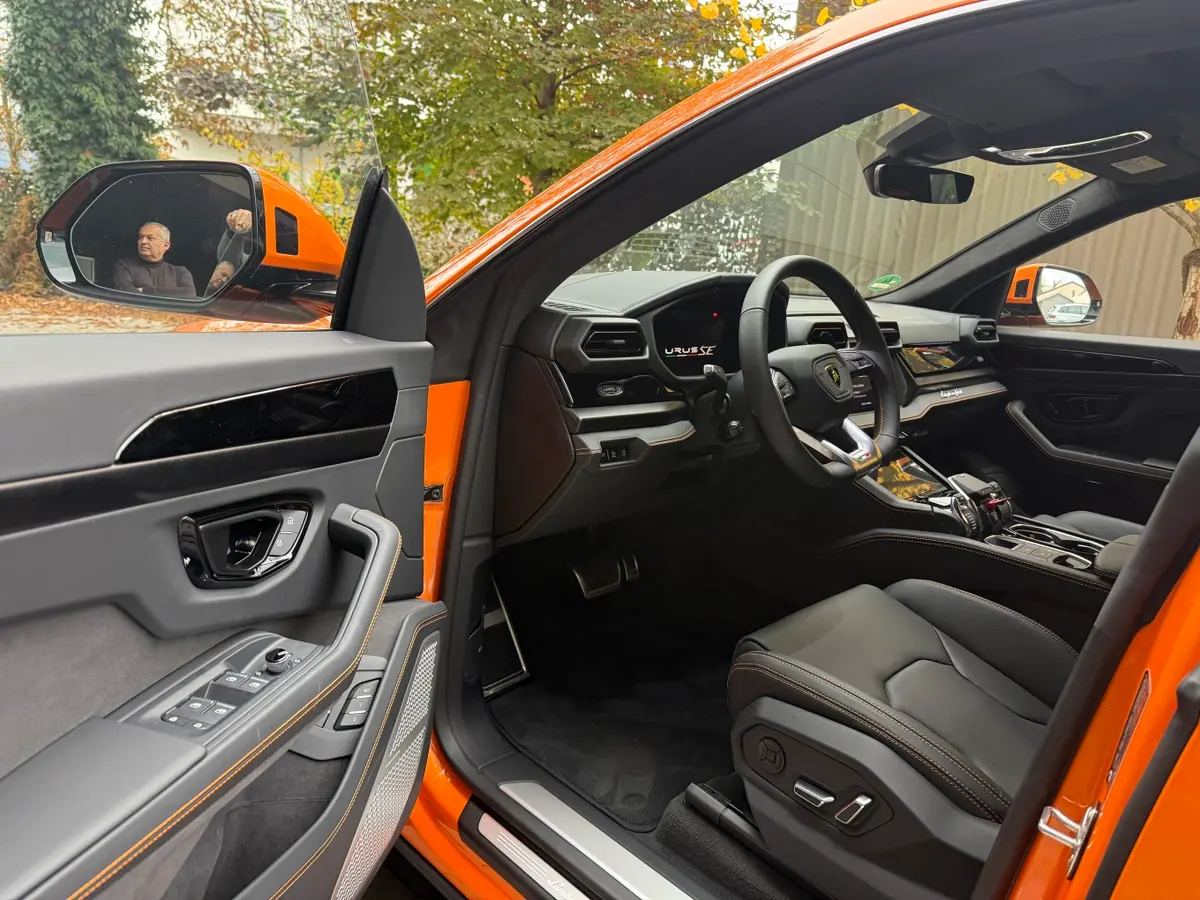 Lamborghini URUS SE 2025, interior — Cannes Lux Car Rental, Cannes. Corporate convoy comfort from hotel to MIPIM venue
