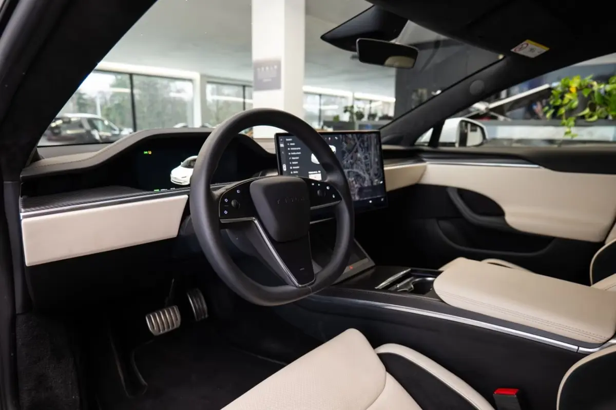 Cannes Lux Car Rental, Cannes — luxury car rental